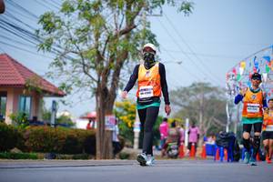 BIB: 40140
                            <button type="button" onclick="openModal(10090362)" class="btn btn-primary btn-sm float-right btn-popup" data-toggle="modal" data-target=".modal-high-quality">
                        <i class="fas fa-shopping-cart"></i> Add to Cart
                    </button>
                                            <button type="button" onclick="isThisMe(10090362, true)" class="btn btn-success btn-sm float-right btn-popup btn-isme hidden" data-toggle="tooltip" data-placement="bottom" title="นี่คือรูปของคุณใช่ไหม คลิกที่นี่เพื่อเอาเข้าอัลบั้ม">
                        <i class="fas fa-plus"></i> Add to album
                    </button>
                    <button type="button" onclick="isThisMe(10090362, false)" class="btn btn-warning btn-sm float-right btn-popup btn-isnotme hidden">
                        <i class="fas fa-ban"></i> Remove from album
                    </button>